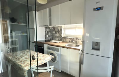 Location longue durée d’un appartement confortable de 2 pièces, Chiajna, Secteur 6, Bucarest, Roumanie